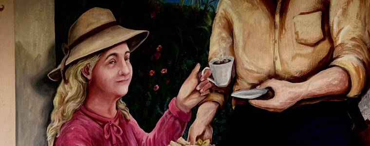 Mural de la cultura campesina cundinamarquesa: una mujer ofrece una taza de café